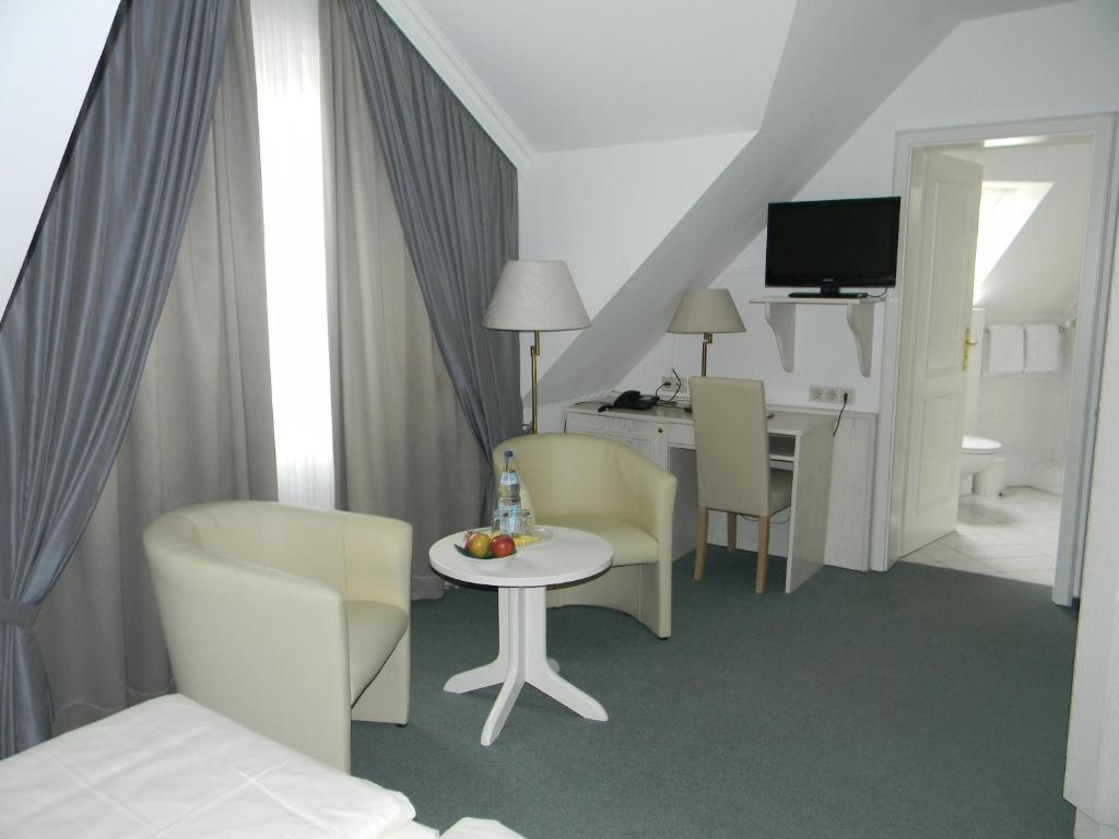 Hotel Stadt Нордерштедт Номер фото